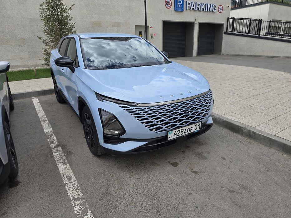 Автомобиль Omoda C5