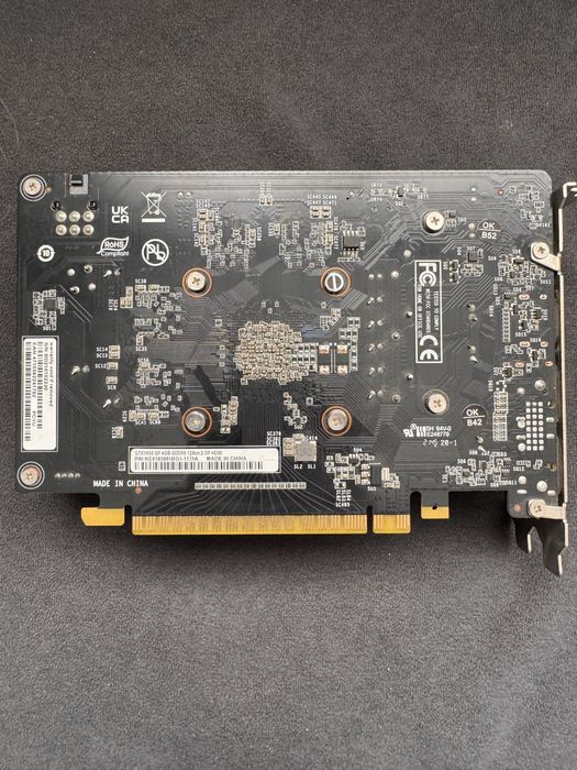 Видеокарта GTX 1650 4 Gb