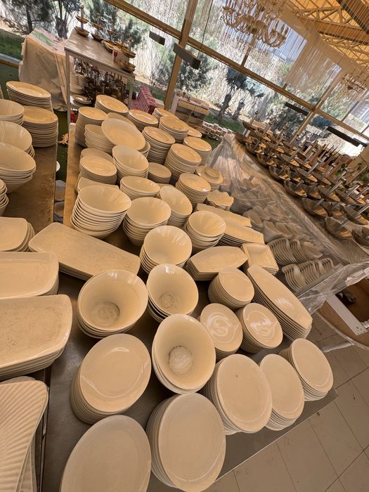 Посуда на ресторан или кафе.