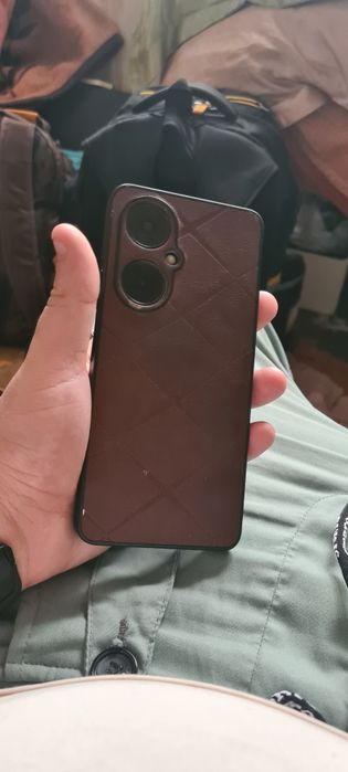 Продаю хуавей nova 11 i