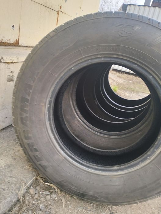 Продам летнюю резину  б/у