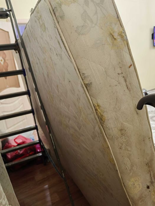 Матрас 200/160 б/у  рабочий