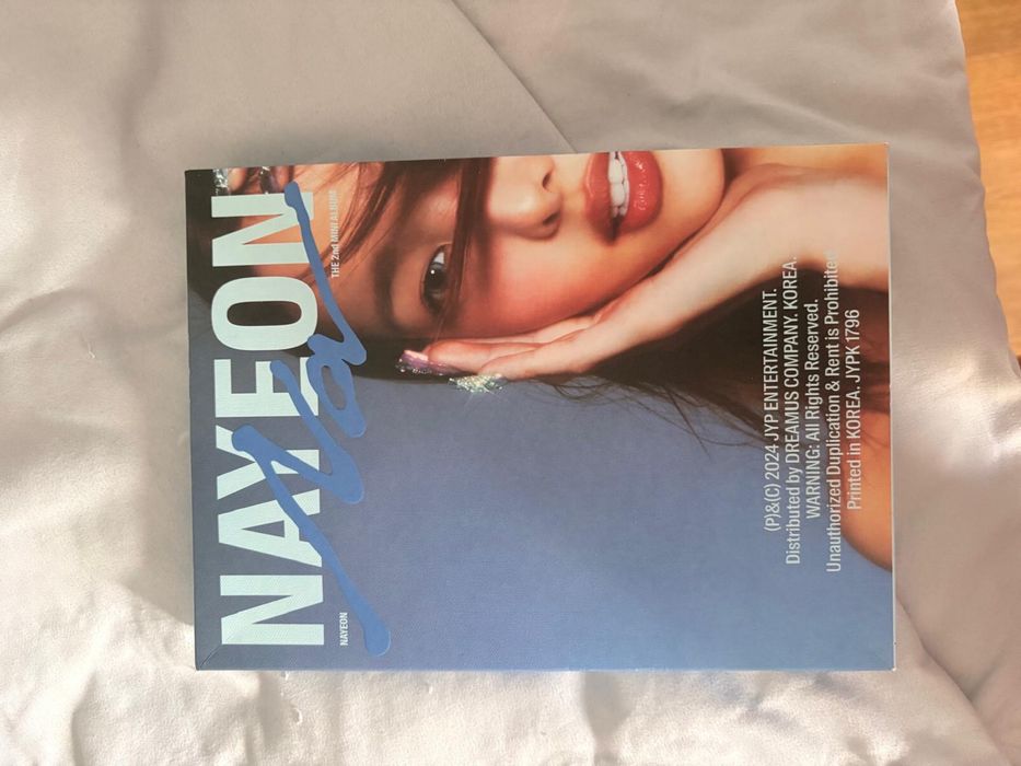 Album Nayeon kpop