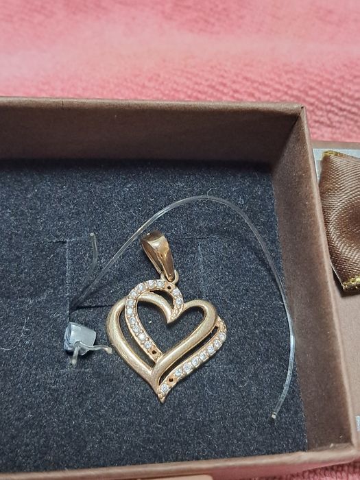 Кулон золотой, новый .