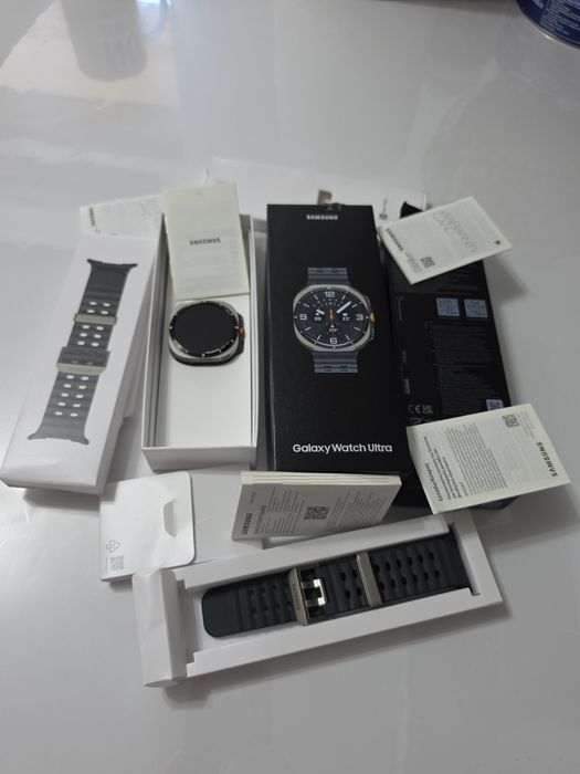 Ceas Samsung Watch Ultra (2025) 2GB Ram, Stocare 64 GB
