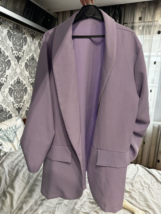 Лилав комплект сако + къси панталони – размер S