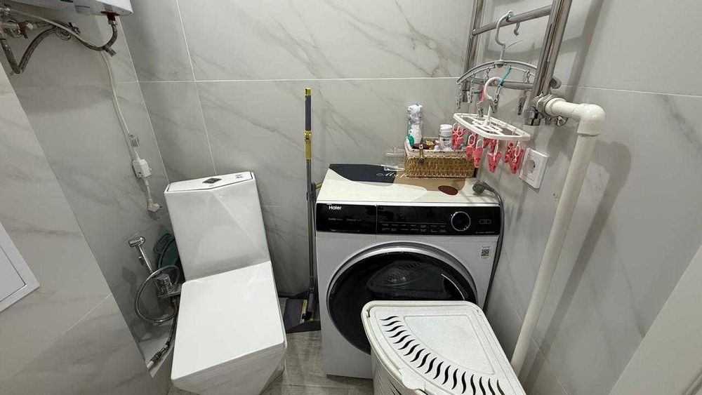 Продам 4 комнатную квартиру