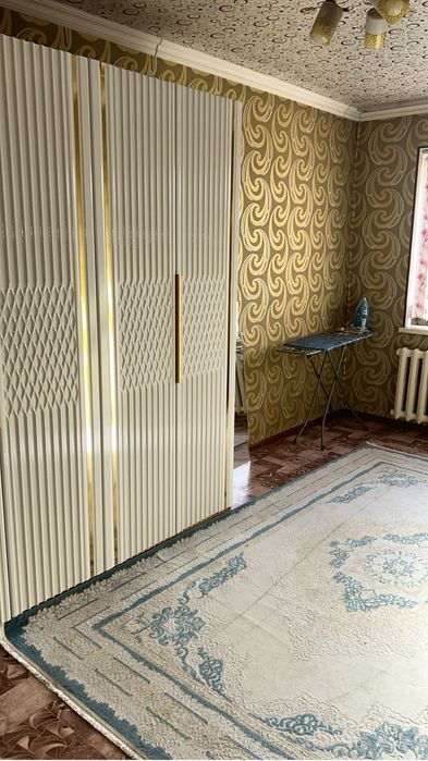 Түркістан мкр.1 квартира 3бөлмелі