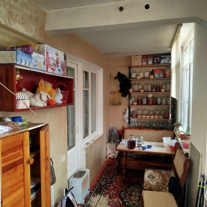 Срочно Уй сотилади холати яхши.