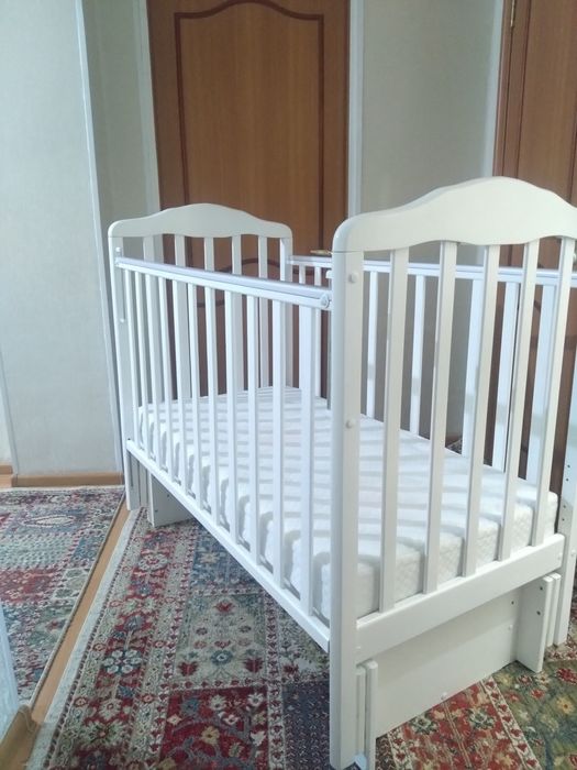 Кровать детская из дерево
