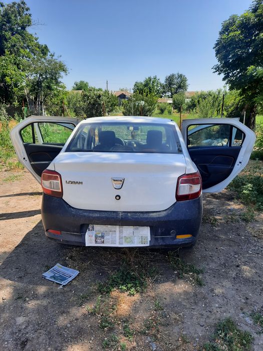 Vand  urgentLogan 1.2 benzina