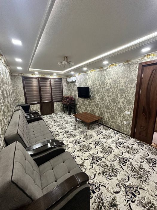 Samarqand Shahar Beruniy kuchasida 1xona 2xona qilingan 2etaj