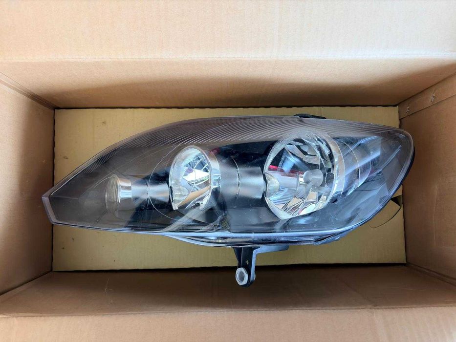 Far stanga Golf 5 Plus NOU 2005-2013 5M1941005G, 5M1941029G