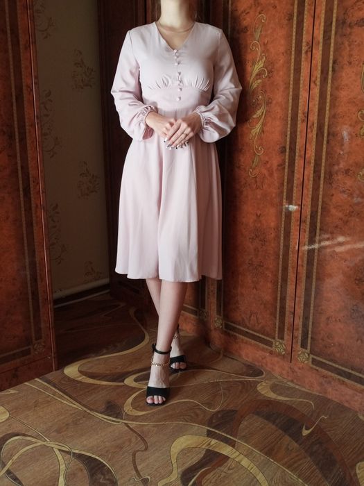 Продам женское платье