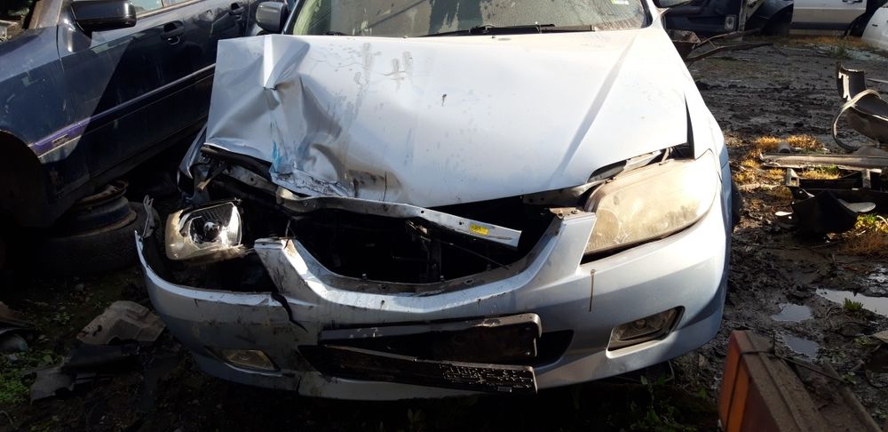 Mazda 323f 2000 2.0ditd