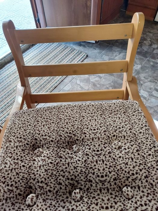 Мебели за всекидневна от масив