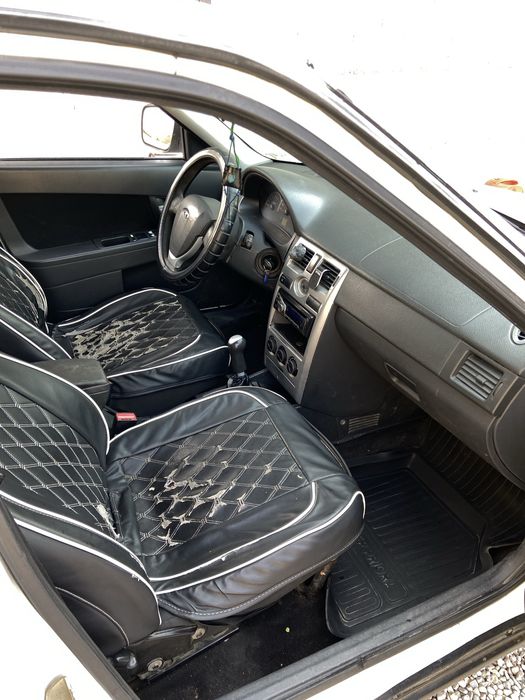 Лада приора универсал 2013года