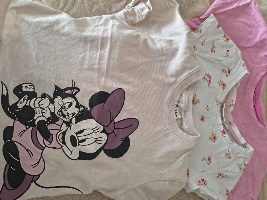 Rochițe,tricouri și colanți mărimea 98