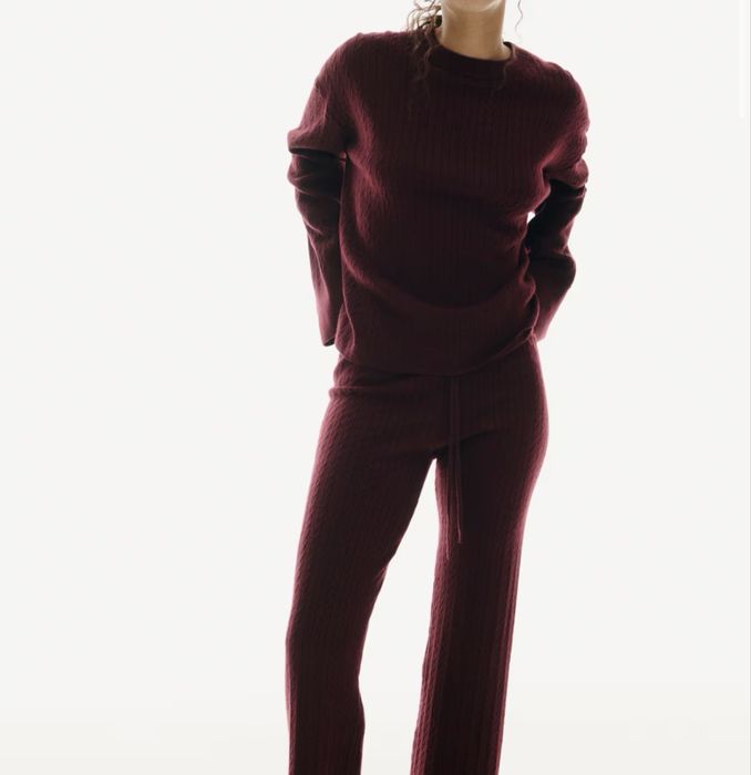 Чисто нов пуловер от hm