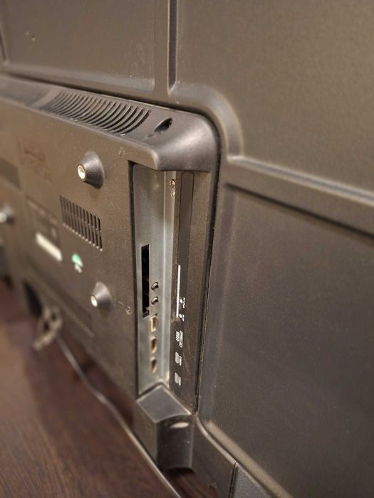 Televizor LED Star-Light 100 cm Full HD –bun ca monitor–HDMI–imagine