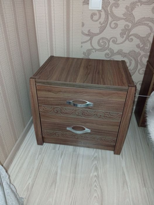 Продам спальный гарнитур