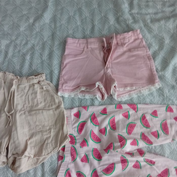 Set lot haine 9 10 ani 140 tricouri pantaloni scurti tricou