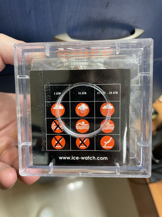 Часовник Ice Watch