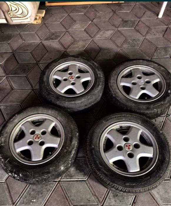 Продам машину Nissan premera p10