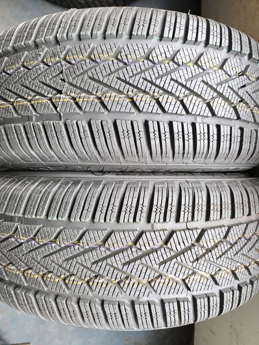 Anvelope de iarnă noi 215 60 16 Semperit