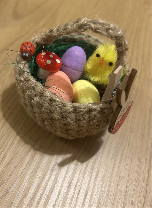 Ръчно изработени Великденски кошнички