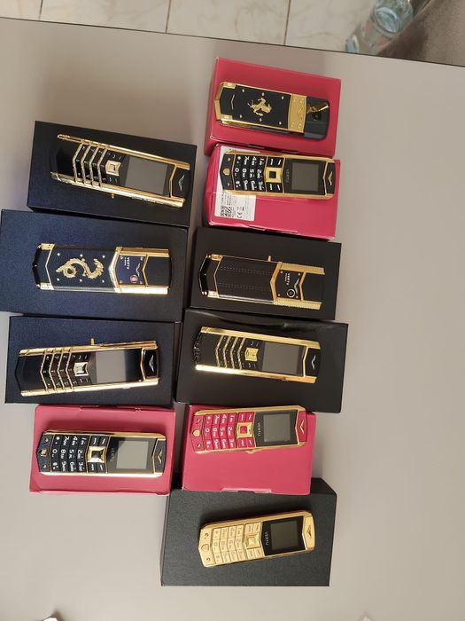 Vand telefoane wertu
