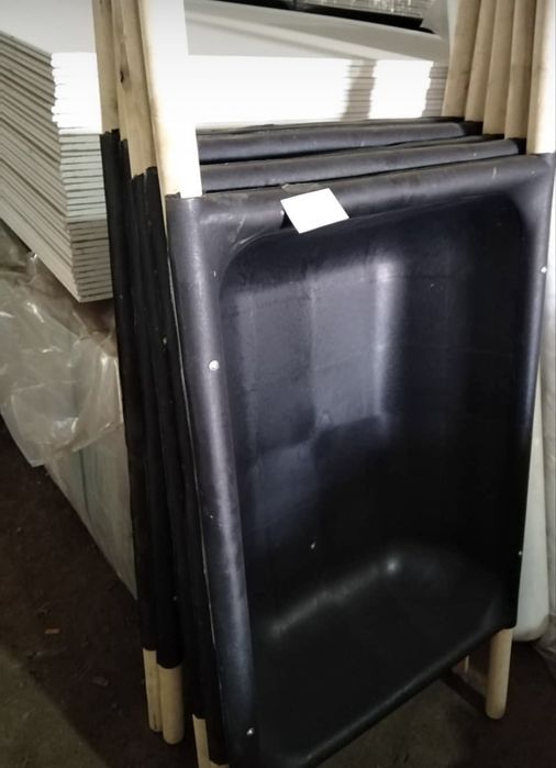 Носилки деревянные .Носилки пластиковые