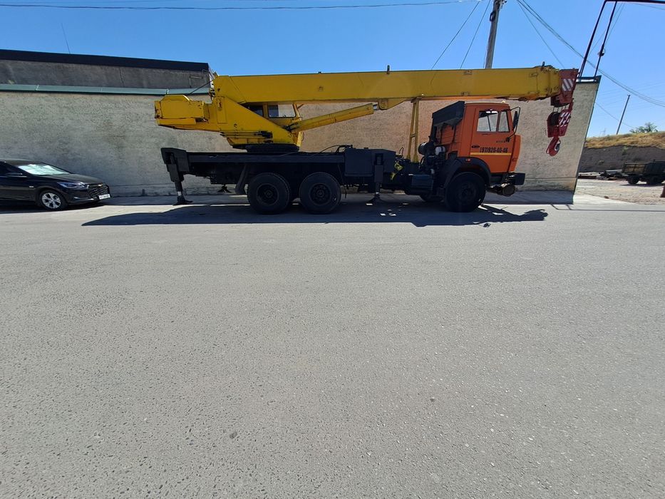 Avto kran sotiladi ivanoves 25 ton