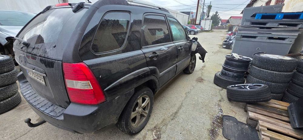 Dezmembrez Kia Sportage 4x4 2.0 CRDI cod motor D4EA euro 4an 2007