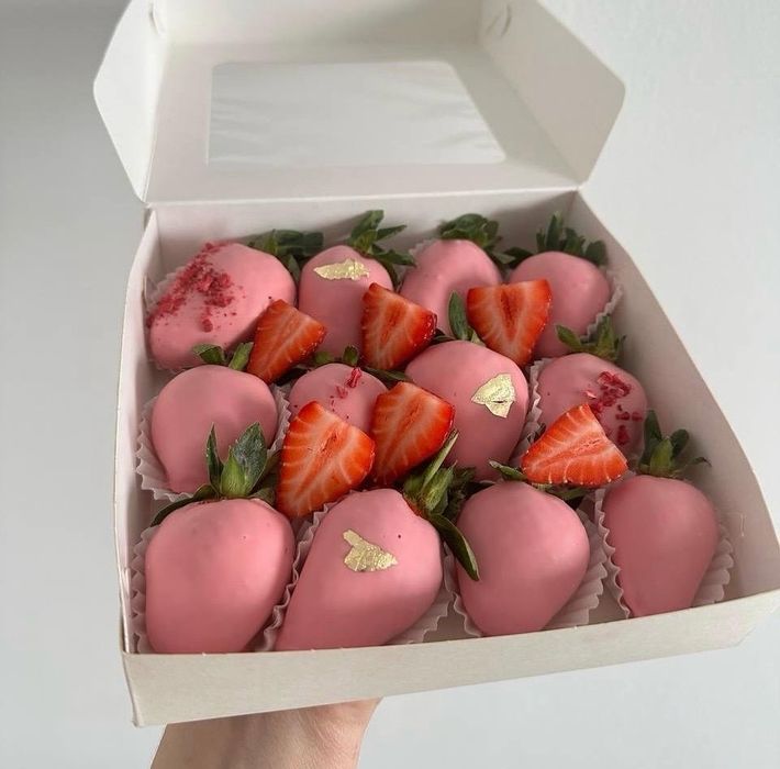 Клубника школад ақша букеттер