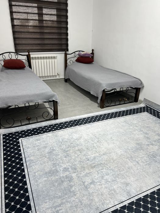 Продам кравати две в хорошем состояние