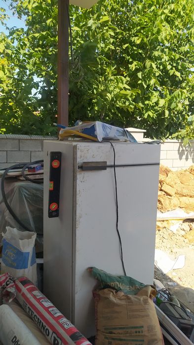 Продам холодильник