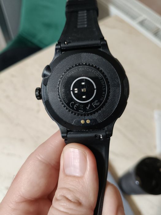 Vând smartwatch bărbați/ băieți