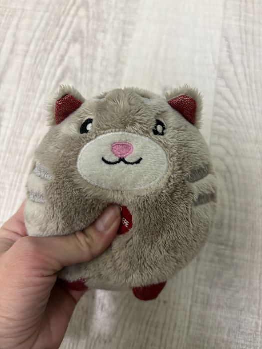 Бебешки играчки дрънкалки и играчки със звуци