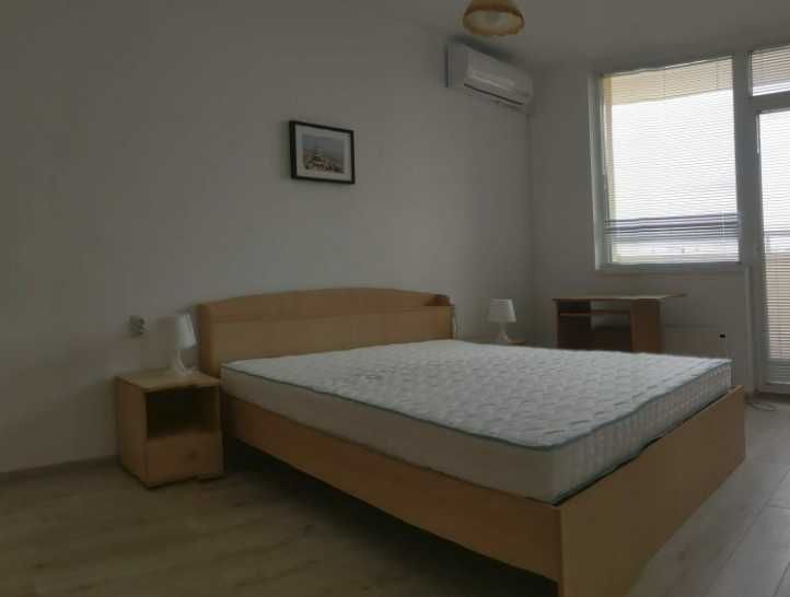 Двустаен апартамент в Център - ЦУМ