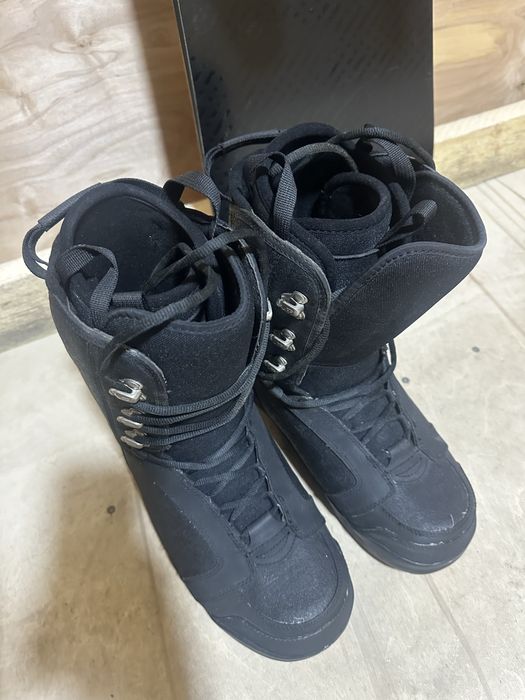 Коммплект сноуборд крепления ботинки шлем