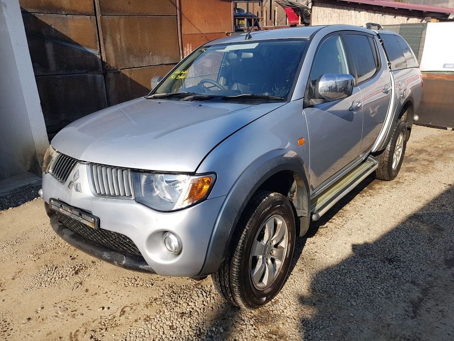 Dezmembrari dezmembrez  Mitsubishi L200 2.5 Diesel 2006-2015