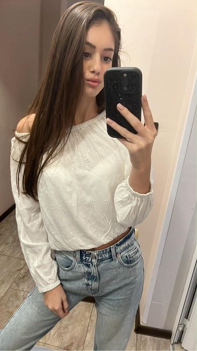 Дамски маркови блузи DSQ2 ,Miu Miu , Mohito и други марки