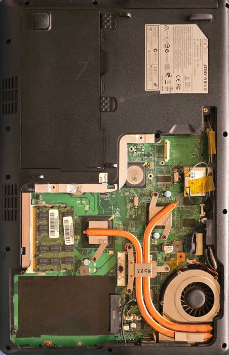 Лаптоп MSI CX500 за части