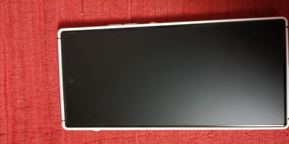 Продавам геймърски RedMagic 10 air ram16/512