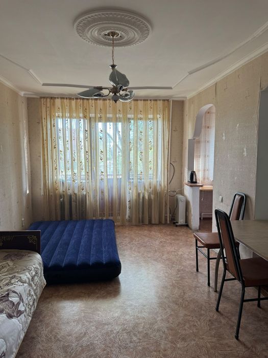 Продам 3 комнатную в центре