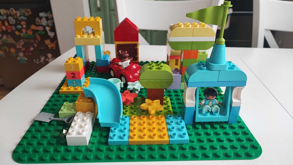 LEGO DUPLO 10914 Deluxe Box (Пълен + голяма зелена подложка и 2 допълнителни животни)