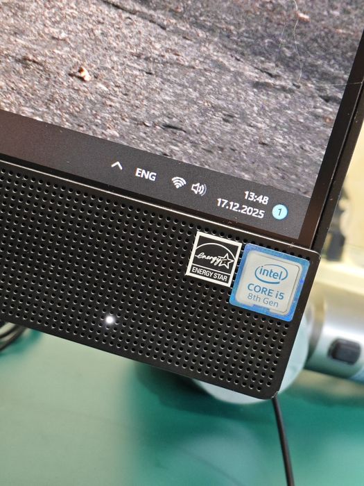 Моноблок HP core i5 8250U