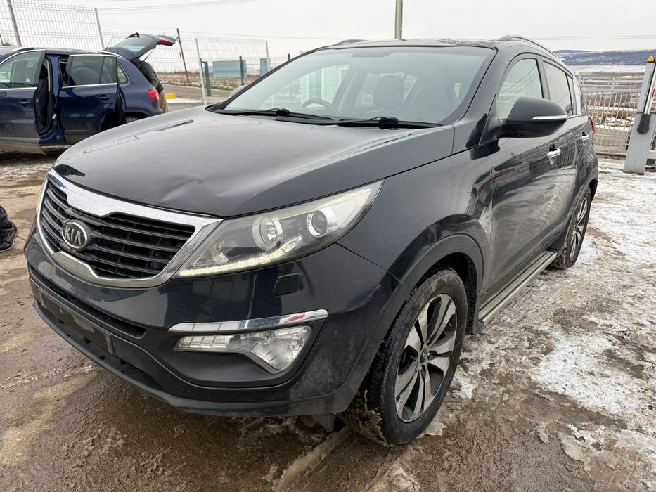 Dezmembrez / Dezmembrari / Piese / Accesorii Kia sportage 2011 negru 1.7 crdi d4fd