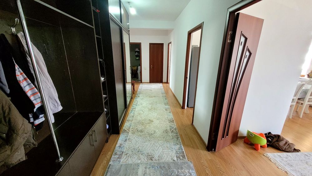 Продам 3-х комнатную квартиру